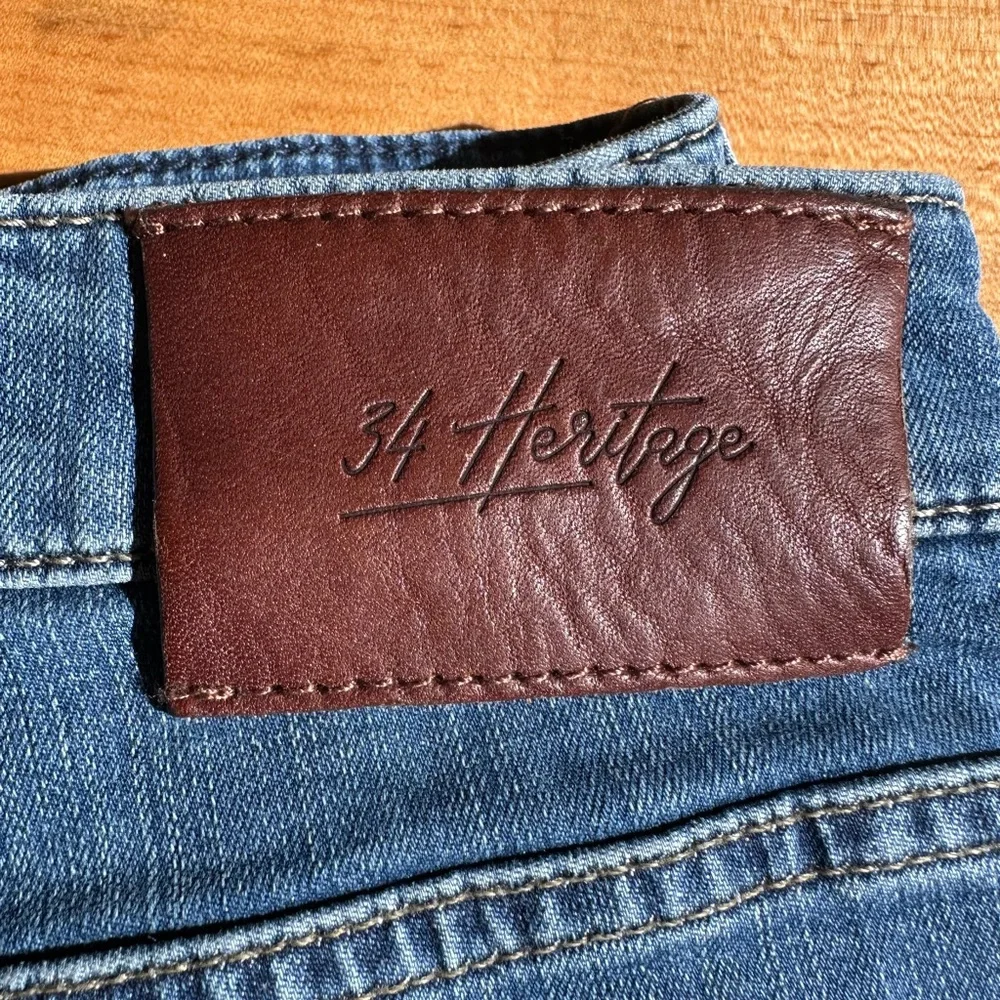 Heritage Blue Jeans Classic Style - Picture 2 of 3